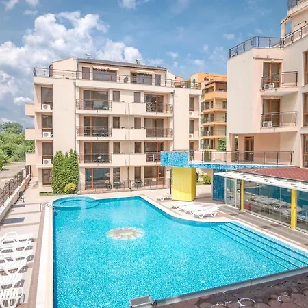 Sunny Victory Private Aparthotel